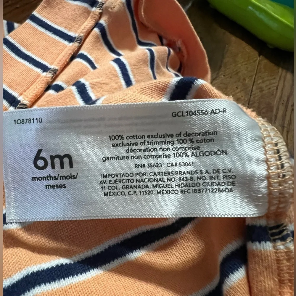 EC- 2 FOR 1 Baby Pajamas! 1 Footie & 1 Bodysuit! Size 6 Months.